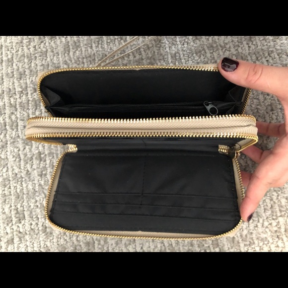 2 clutch wallets - Picture 2 of 3